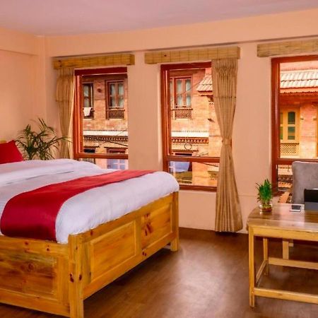 Eagle Nest Hotel Bhatgoan Dış mekan fotoğraf